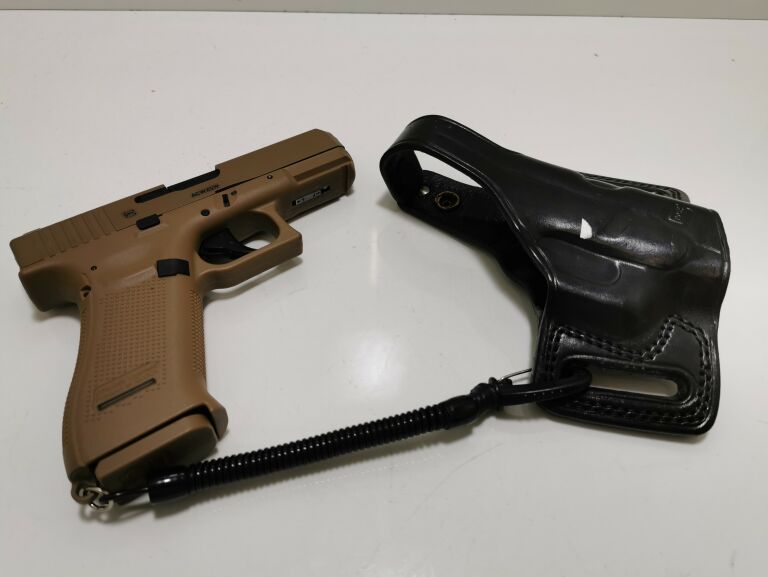 UMAREX PISTOLET GBB GLOCK 19X CO2 COYOTE (2.6435)