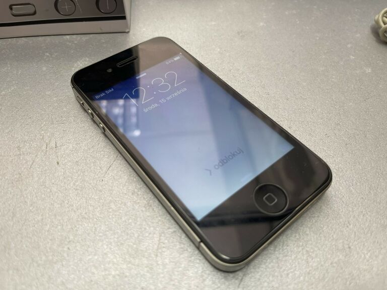 TELEFON IPHONE 4S