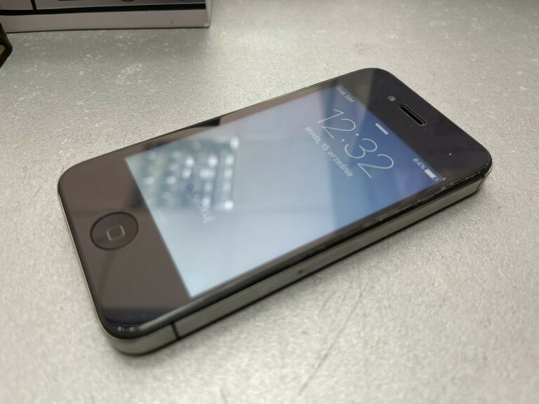 TELEFON IPHONE 4S