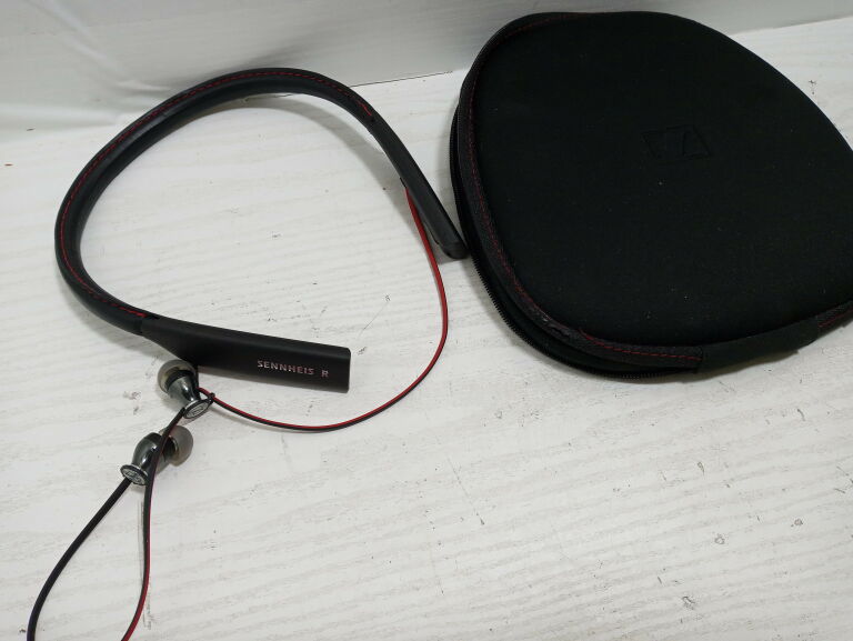 SŁUCHAWKI DOUSZNE SENNHEISER MOMENTUM M2 IEBT
