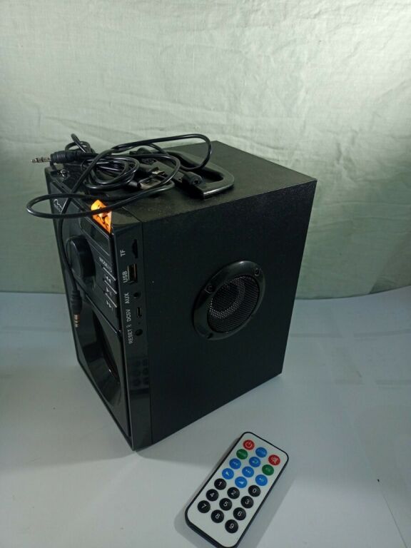 MEDIA-TECH MT3145 BOOMBOX BT AKUM. RADIO MP39+ PU