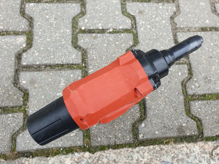 NITOWNICA HILTI RT 6-A22 STAN BDB