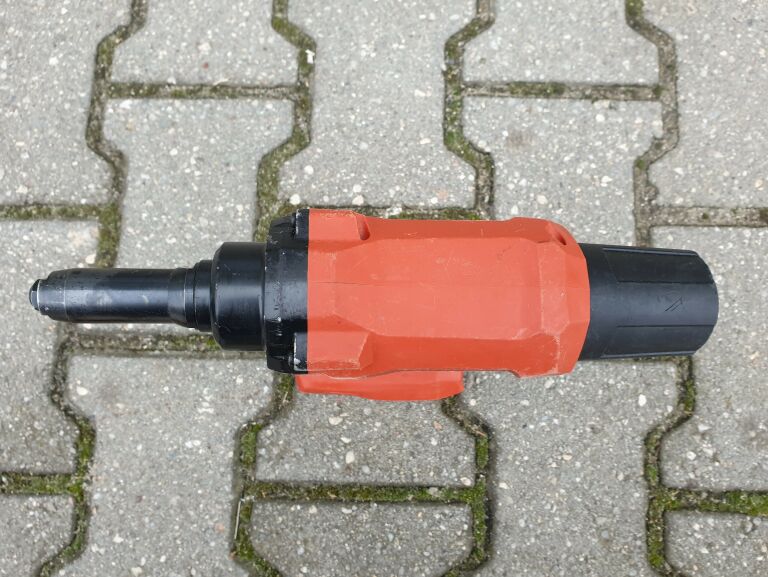 NITOWNICA HILTI RT 6-A22 STAN BDB