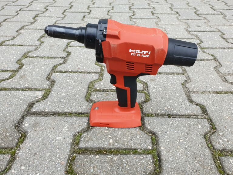 NITOWNICA HILTI RT 6-A22 STAN BDB