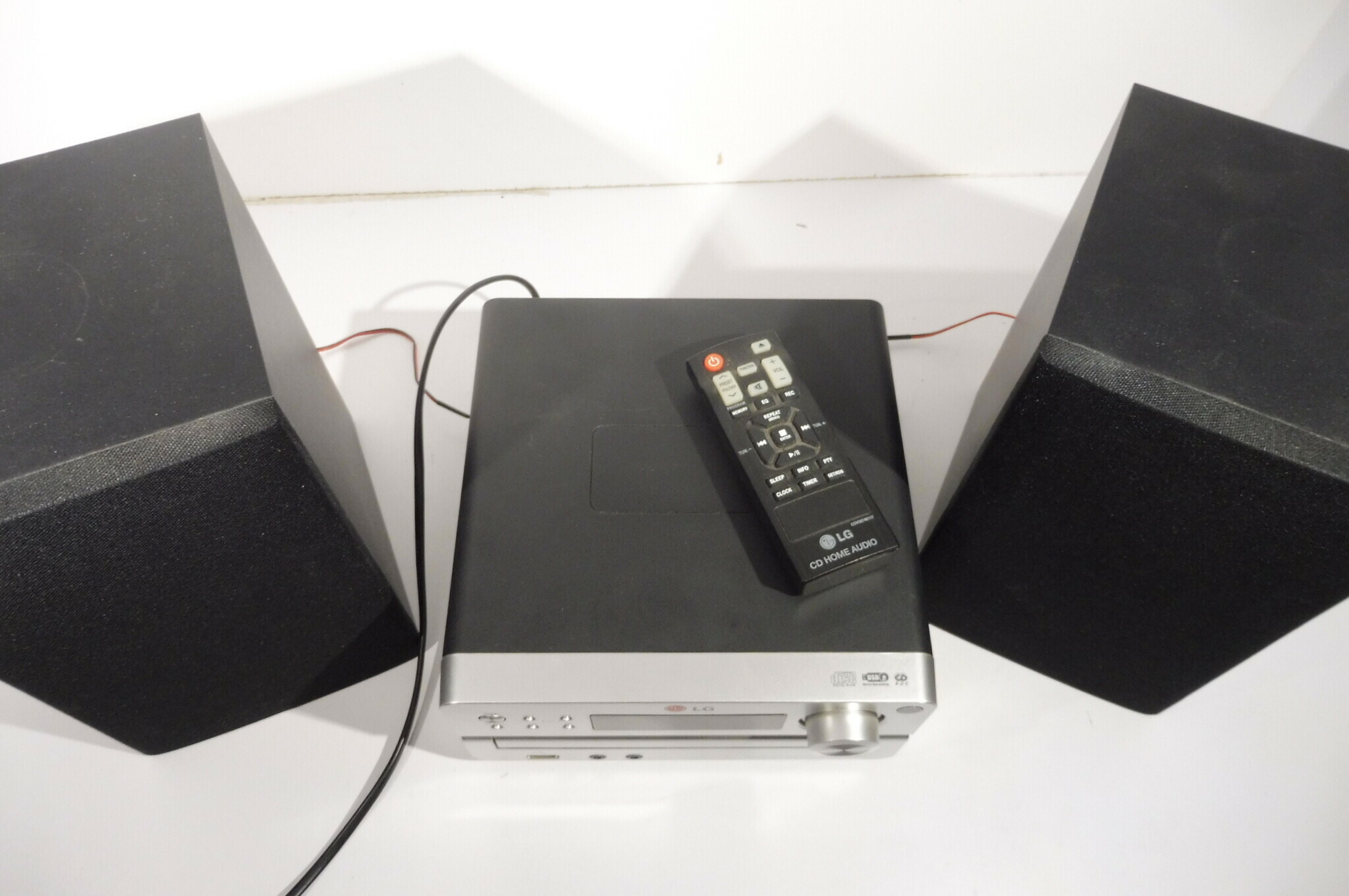 mini-wieza-lg-cm1930-pilot-marka-lg