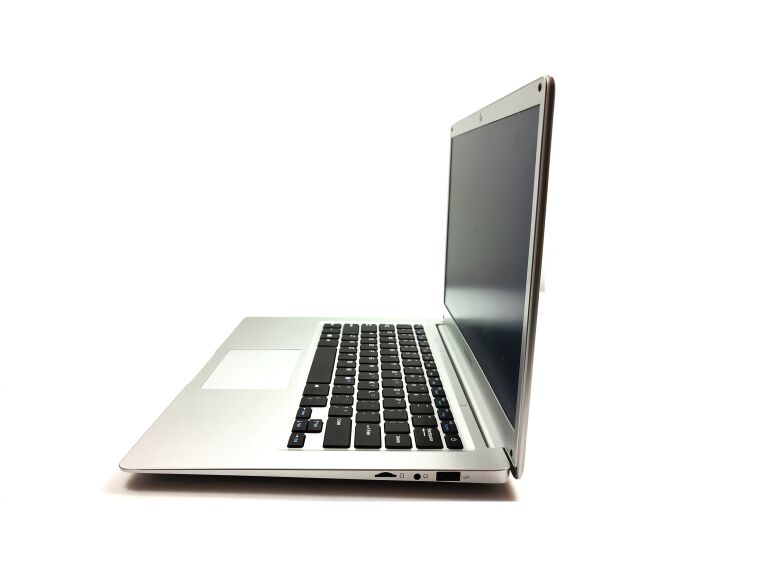 LAPTOP KIANO SLIMNOTE 14.2 Z8350 2GB 32GB WIN 10