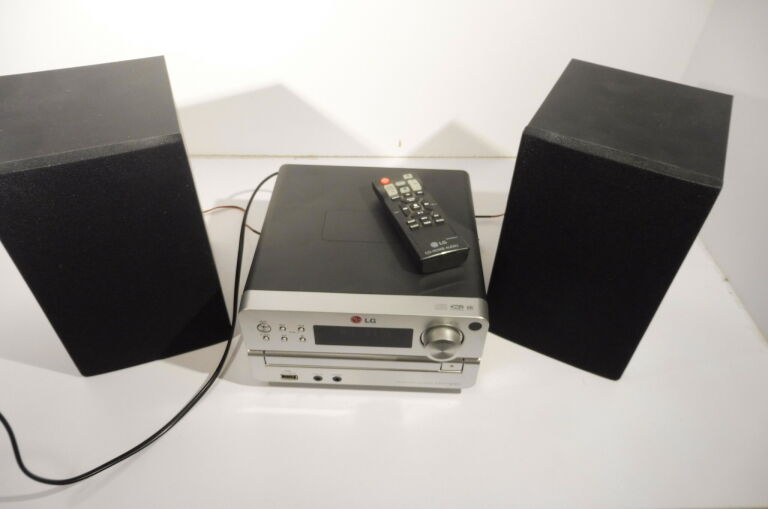 mini-wieza-lg-cm1930-pilot-janowicza-3-olsztyn