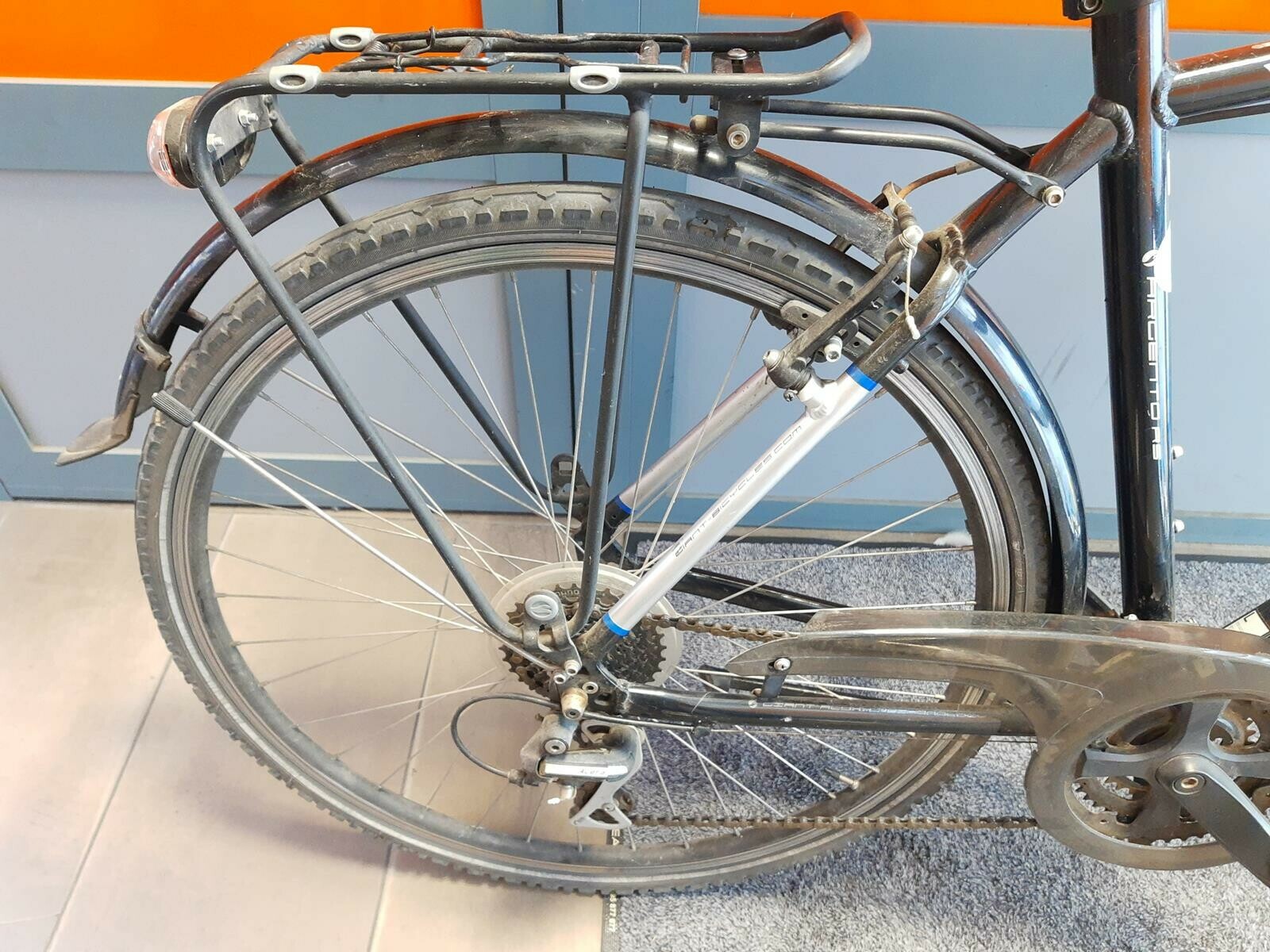 rower-trekkingowy-meski-giant-argento-rs-3-model-argento-rs-3