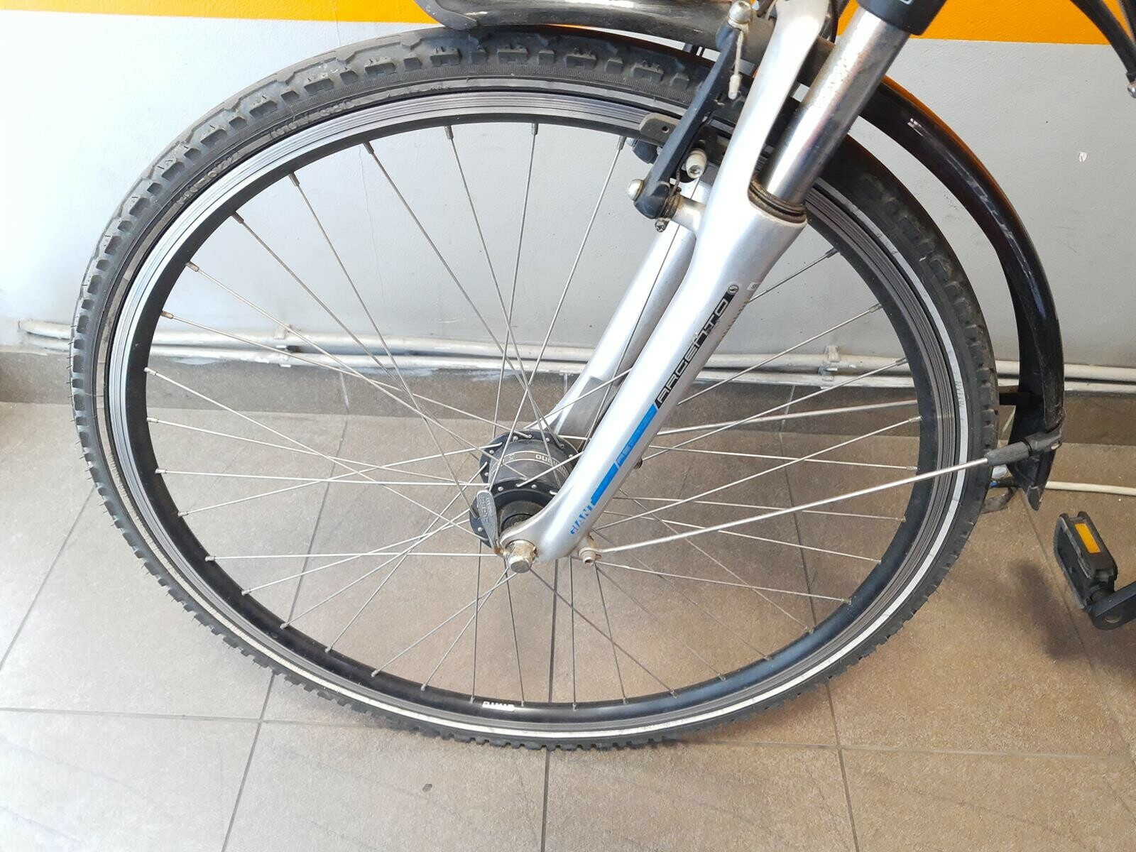 rower-trekkingowy-meski-giant-argento-rs-3-rozmiar-ramy-215-cala