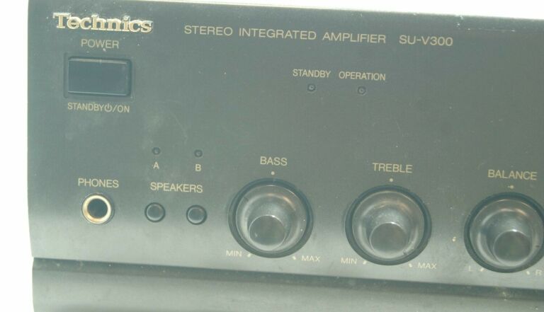 SUPER WZMACNIACZ STEREO TECHNICS SU-V300
