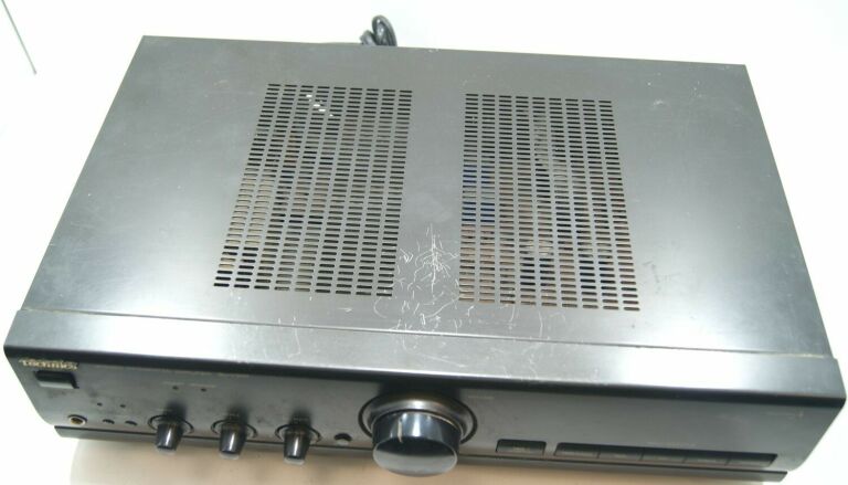 SUPER WZMACNIACZ STEREO TECHNICS SU-V300