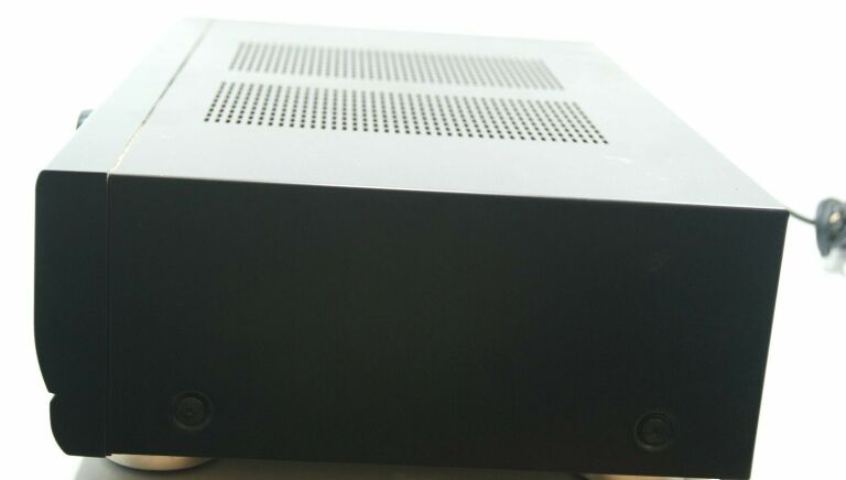 SUPER WZMACNIACZ STEREO TECHNICS SU-V300