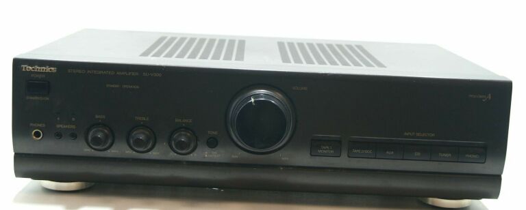 SUPER WZMACNIACZ STEREO TECHNICS SU-V300