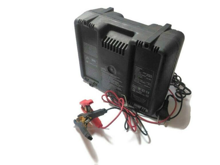 PROSTOWNIK ŁADOWARKA KUKLA 12V/24V 20A BK122420