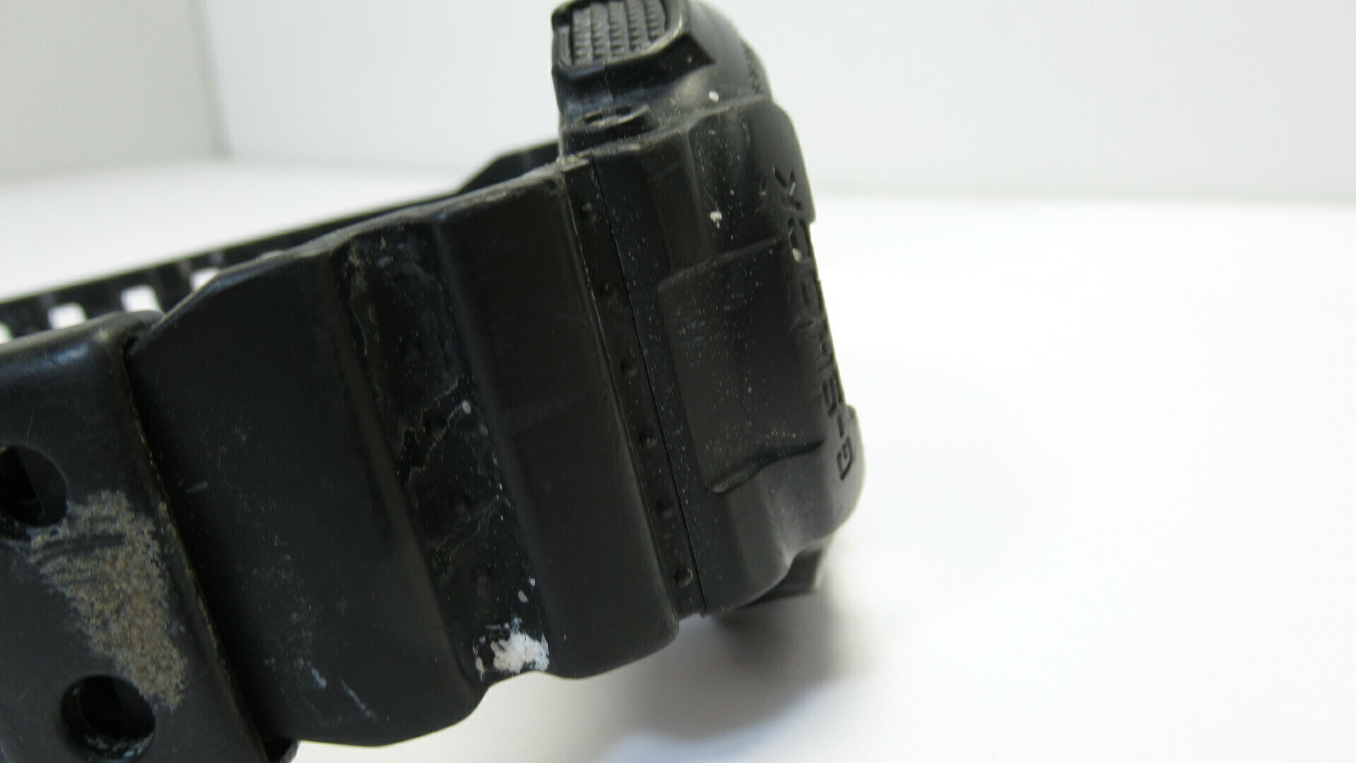 zegarek-casio-g-shock-ga-100-marka-casio