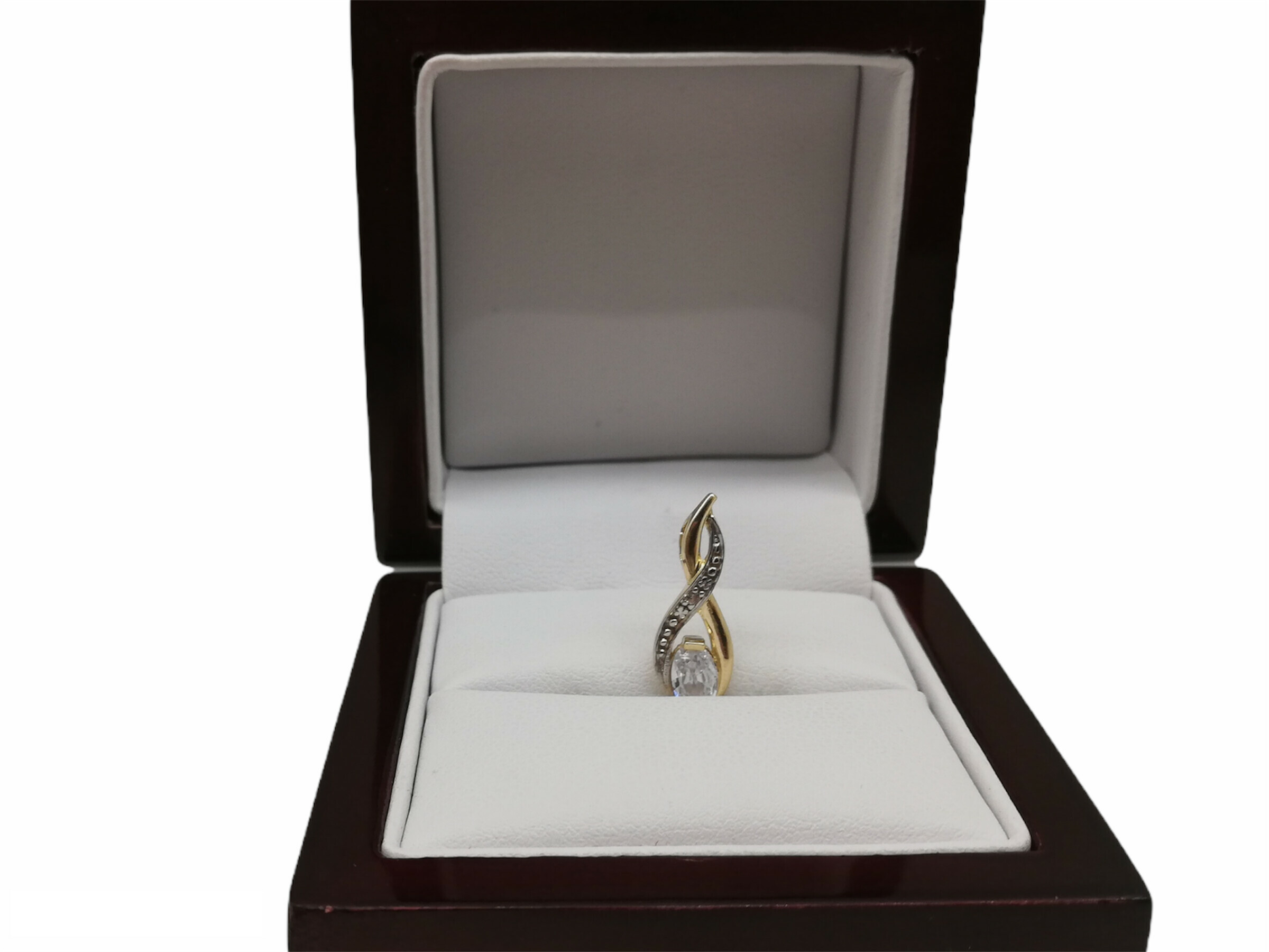 szykowna-zlota-zawieszka-585-ze-zlota-material-15835-2