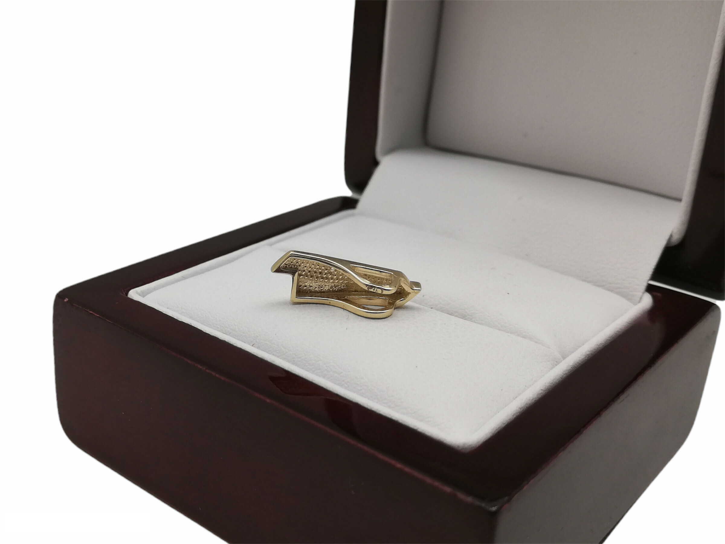 elegancka-zlota-zawieszka-585-ze-zlota-material-15835-2