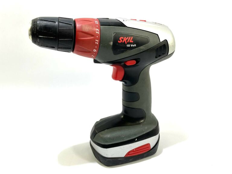 wkretarka-skil-1003-18v-walizka-marka-skil