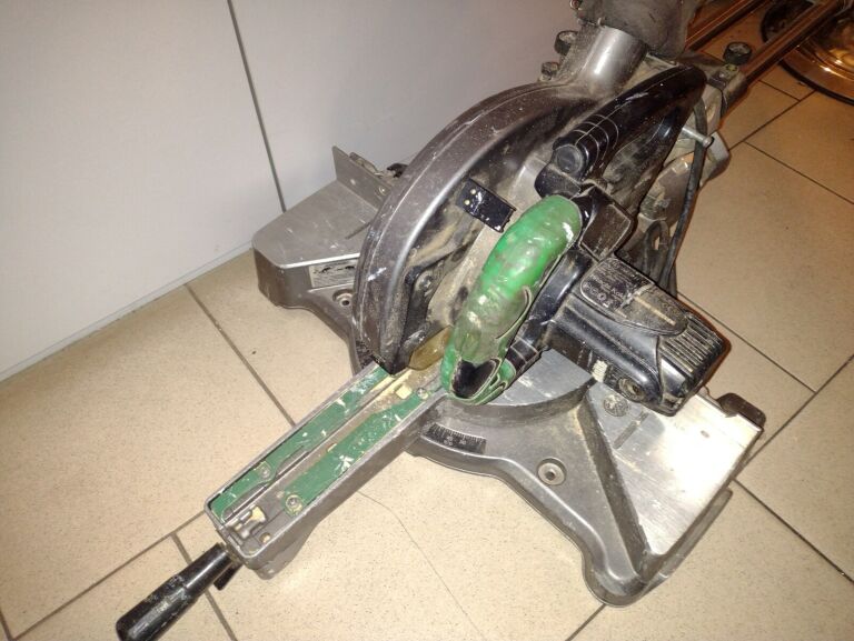 UKOŚNICA HITACHI C8FSE