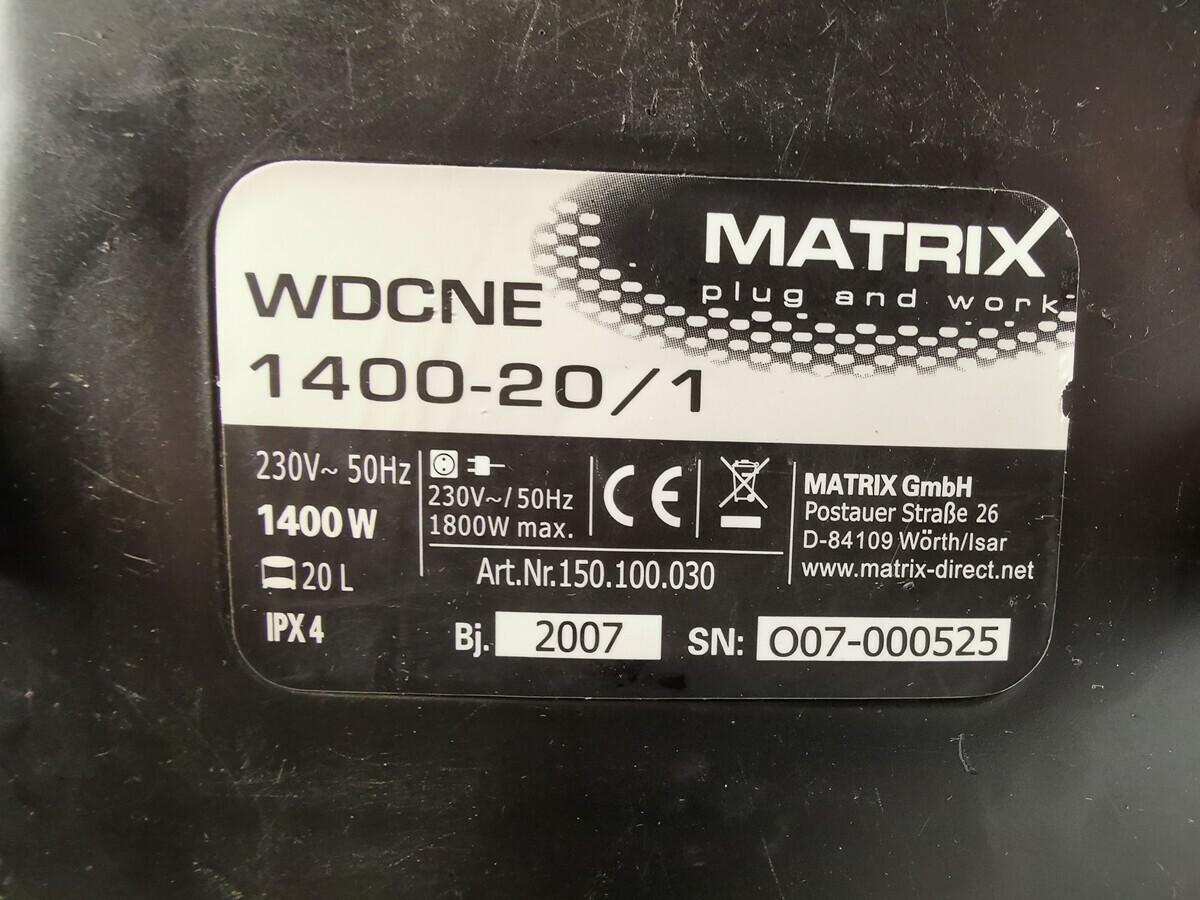 odkurzacz-matrix-wdcne-1400-201-20l-kolor-dominujacy-czarny