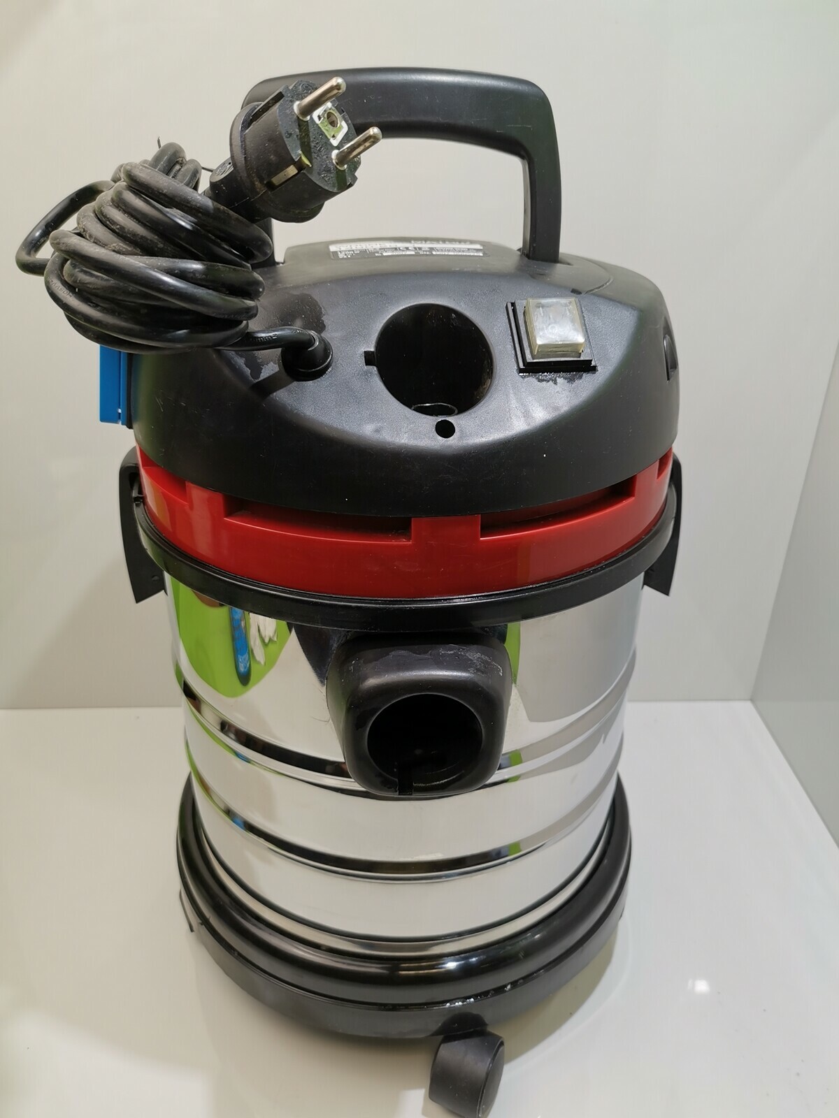 odkurzacz-matrix-wdcne-1400-201-20l-stan-uzywany