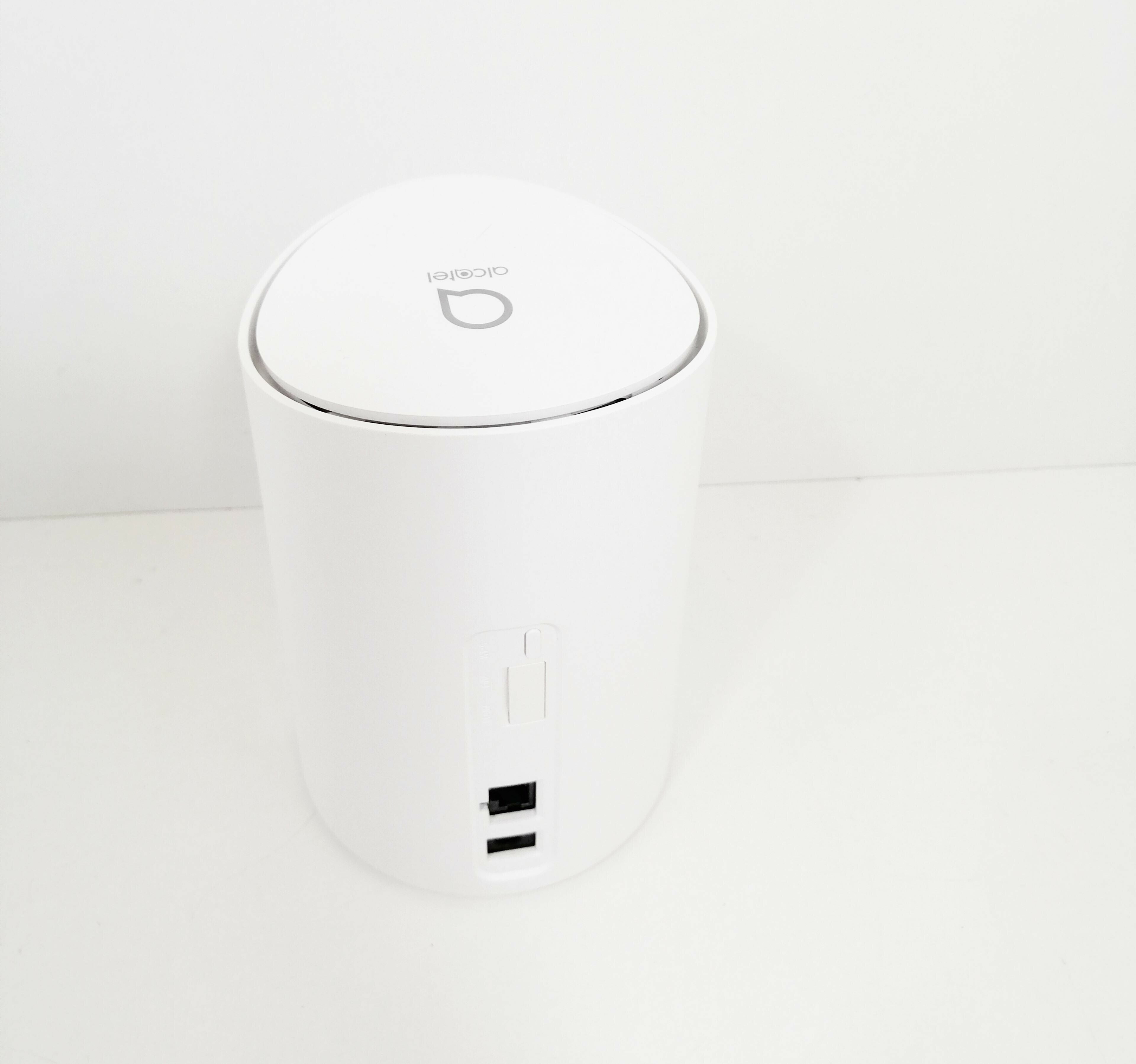 router-alcatel-linkhub-lte-cat7-home-station-standard-pracy-bezprzewodowej-80211ac-wi-fi-5