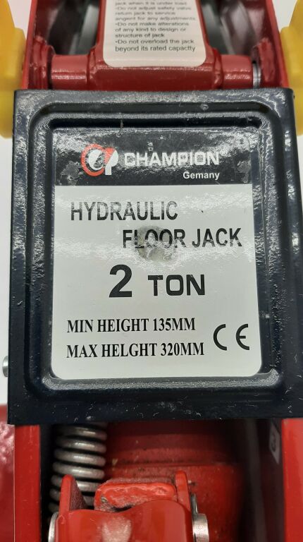 podnosnik-hydrauliczny-champion-2-tony-kod-producenta-1111