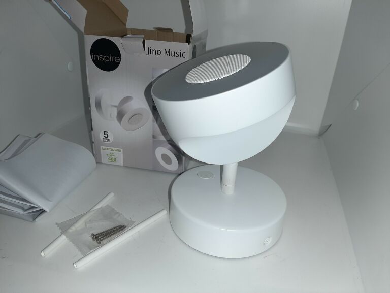 LAMPA REFLEKTOREK GŁOŚNIK JINO INSPIRE MUSIC 8W