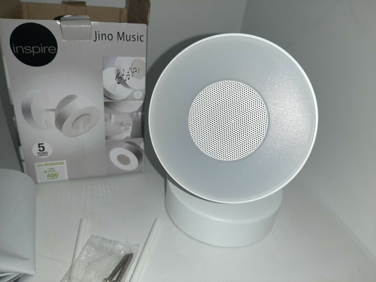 LAMPA REFLEKTOREK GŁOŚNIK JINO INSPIRE MUSIC 8W