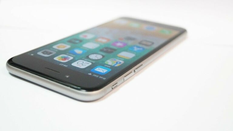 TELEFON IPHONE 6 16 GB (USZKODZONY) !!