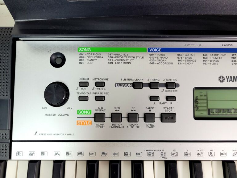 zadbany-keyboard-cyfrowy-yamaha-ypt-255-stojak-model-ypt-255