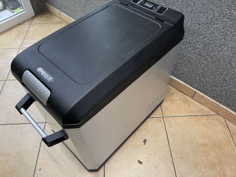 LODÓWKA TURYSTYCZNA NVOX K42F 42L