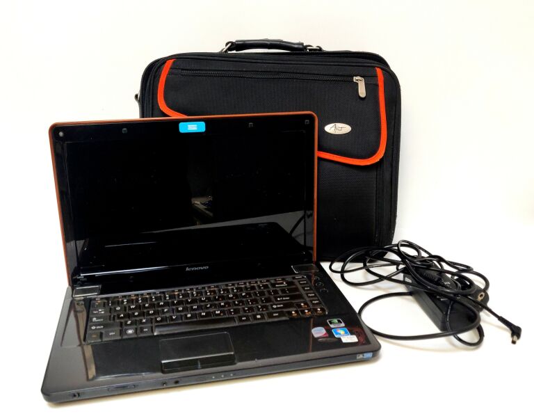 LAPTOP LENOVO IDEAPAD Y550 ANGIELSKIE MENU