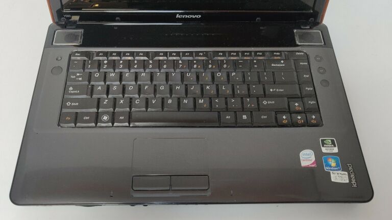 LAPTOP LENOVO IDEAPAD Y550 ANGIELSKIE MENU