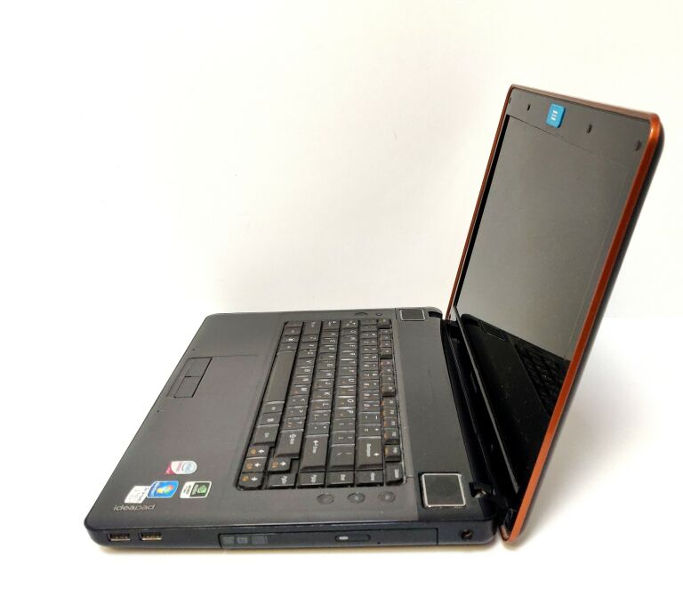 LAPTOP LENOVO IDEAPAD Y550 ANGIELSKIE MENU