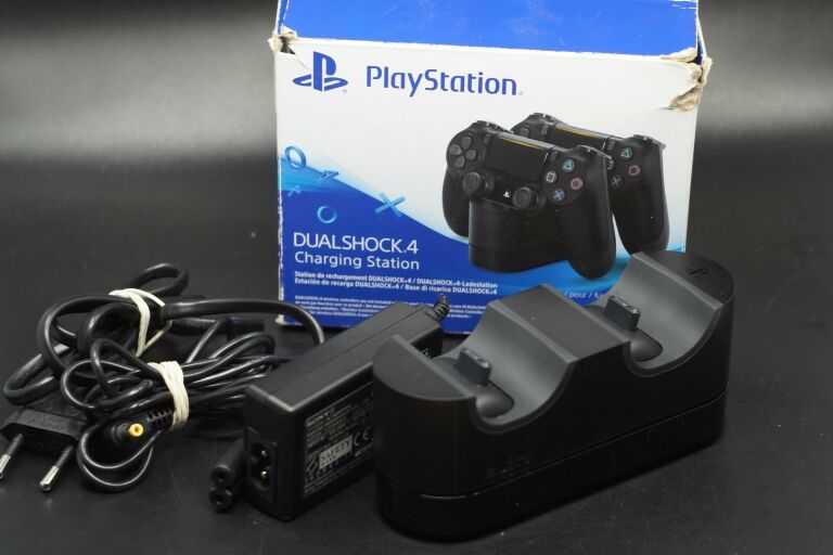 SONY PS4 STACJA LADOWANIA PADOW ORYGINALNA