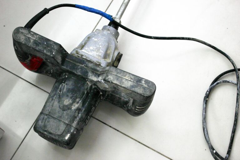 MIESZADŁO CASTORAMA R6205A