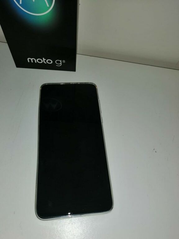 MOTOROLA MOTO G8