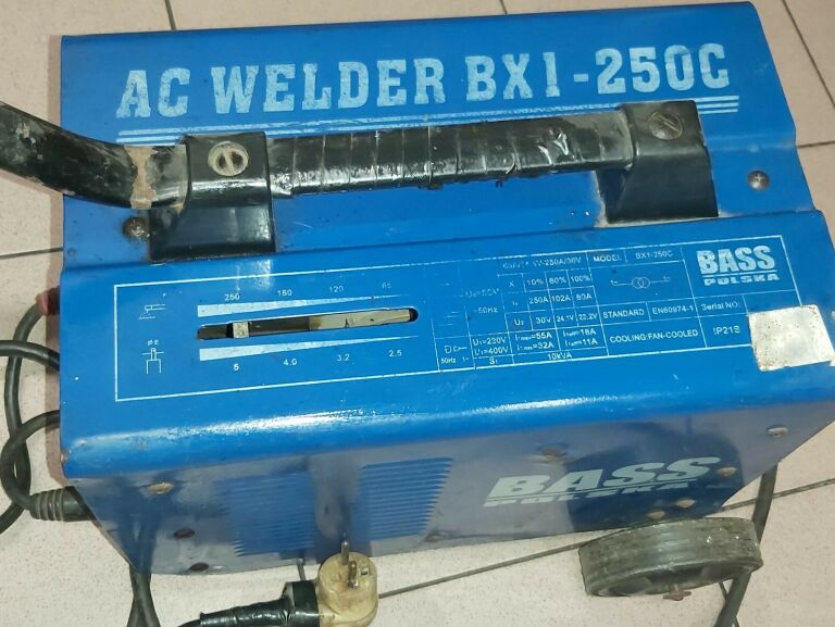SPAWARKA AC WELDER BX1-250C