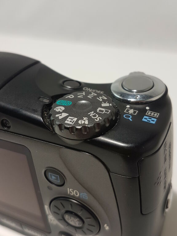 APARAT CANON POWERSHOT SX100 IS [210615014] []