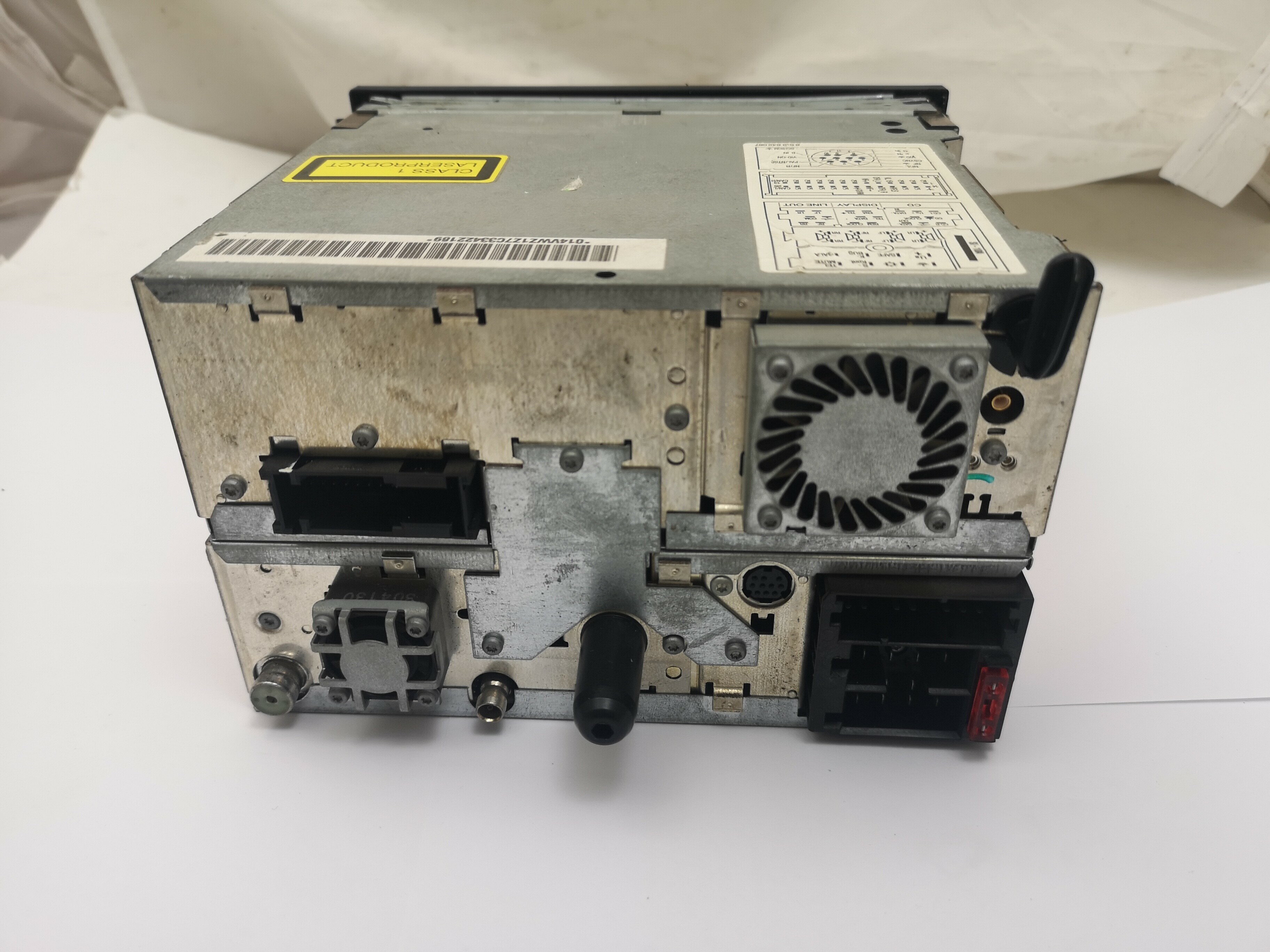 radio-navigation-system-mfd-volkswagen-stan-uzywany