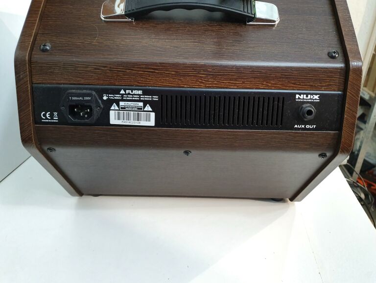 AKTYWNY MONITOR NUX PA50