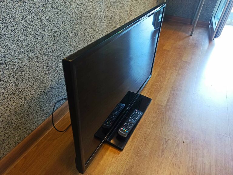 TELEWIZOR ORION 32LBT731