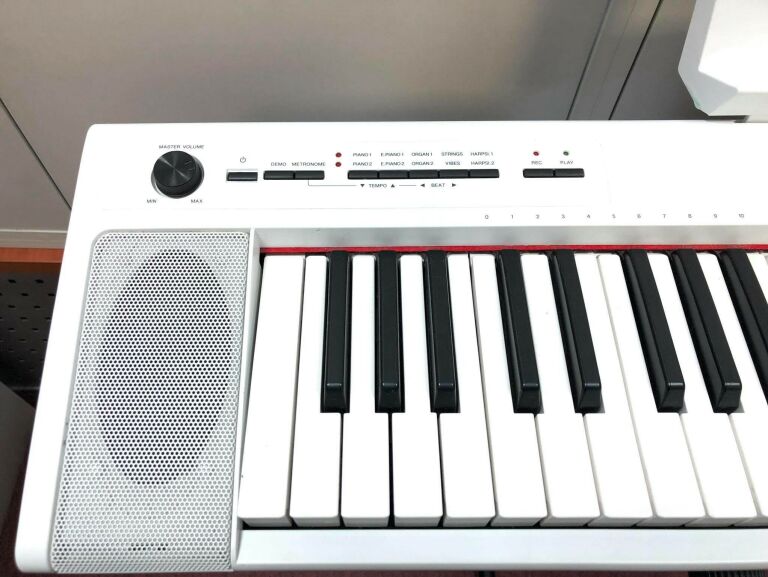 YAMAHA NP 32 WH PIANINO CYFROWE ZESTAW PROMOCJA!