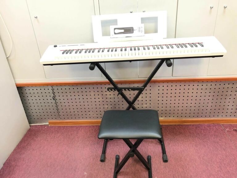YAMAHA NP 32 WH PIANINO CYFROWE ZESTAW PROMOCJA!