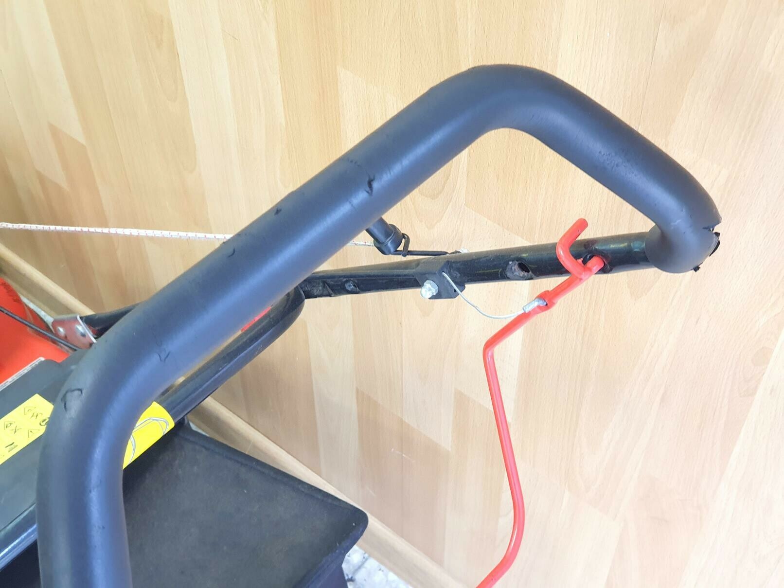 kosiarka-spalinowa-hecht-4042-stan-uzywany