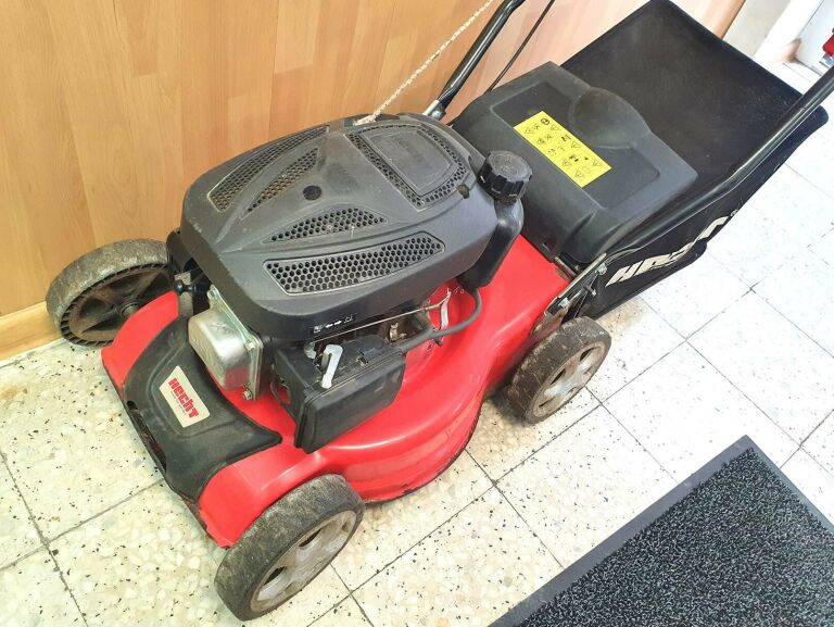 kosiarka-spalinowa-hecht-4042-szerokosc-koszenia-40