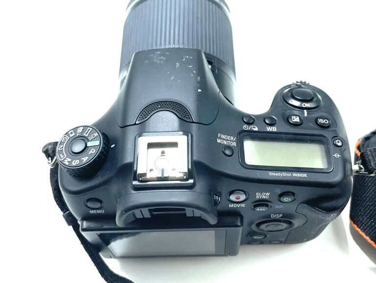 SONY ALFA ILCA-68 +TAMRON 18-200 F/3,5-6,3 DI II