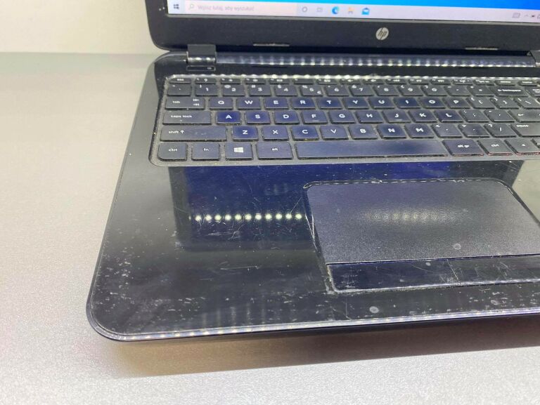 HP AMD E1-2100 / 4GB / 500GB / WIN10