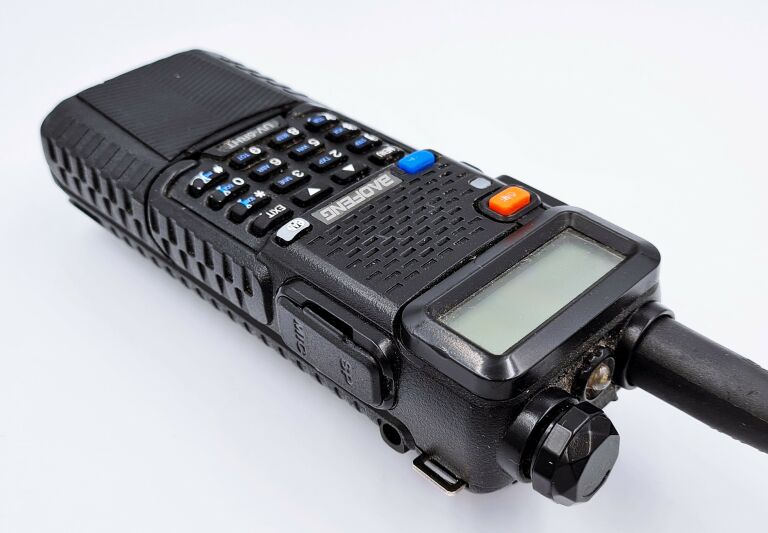 RADIOTELEFON KRÓTKOFALÓWKA BAOFENG UV-5RHT